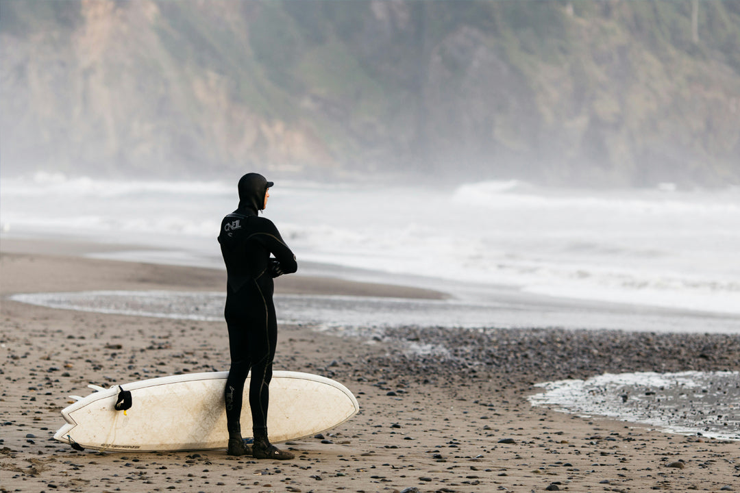 3 Reasons Why You Should Try Cold-Water Winter Surfing